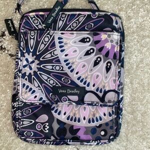 Vera Bradley Purse. Cute with several zip openings!